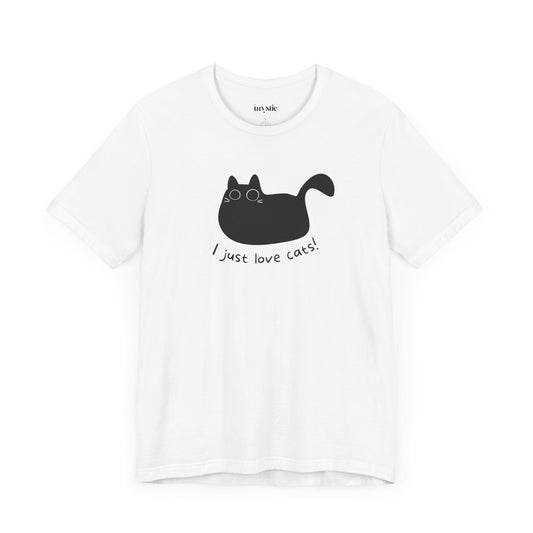 Minimalist Cat Eyes and Whiskers T-Shirt – Sleek Design for Cat Lovers - mysticshirt