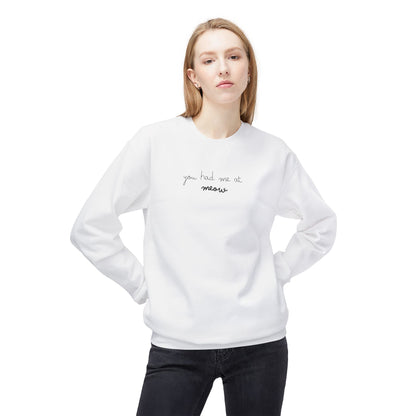 Minimalist Cat Silhouette Sweatshirt – Stylish and Cozy Cat Lover Apparel